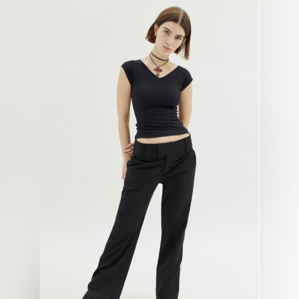 BDG Urban Outfitters Shannen Ribbed V Neck Short Cap Sleeve T shirt baby tee top - Picture 5 of 16